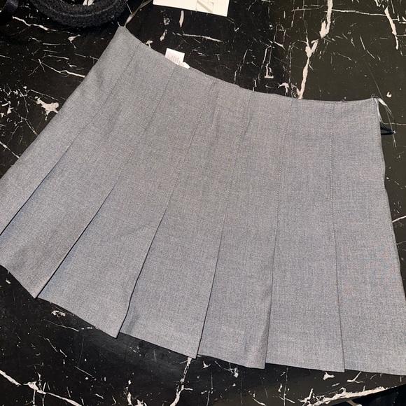 Zara pleated mini skirt NEW - Picture 1 of 5
